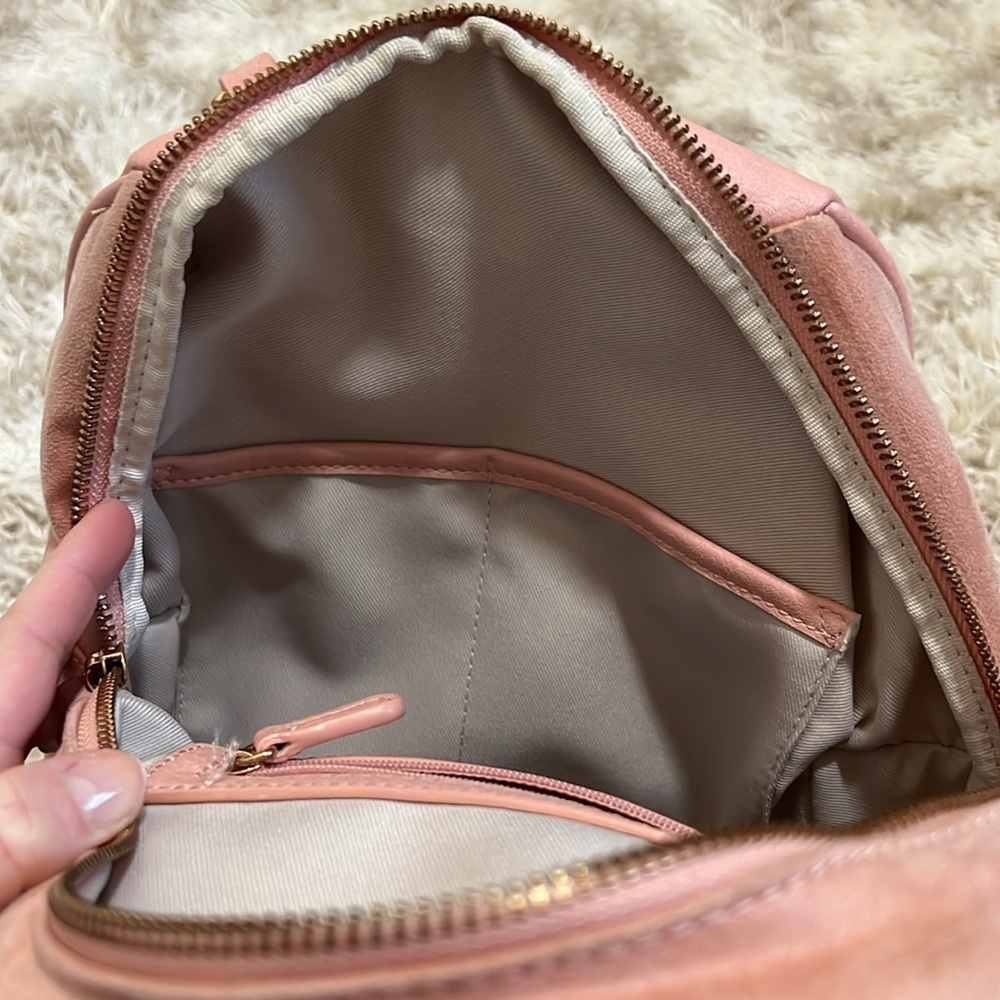Small pink backpack - Picture 7 of 8